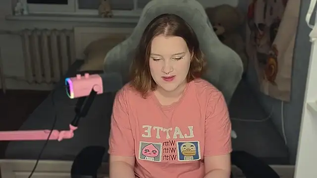 Snapshot of OliviaBlade chatting on September 2025 02:11:01 PM OliviaBlade online show from September 2025 02:11:01 PM