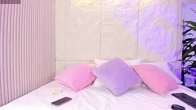 Snapshot of Isabellax21 chatting on October 2025 04:15:02 AM Isabellax21 online show from October 2025 04:15:02 AM