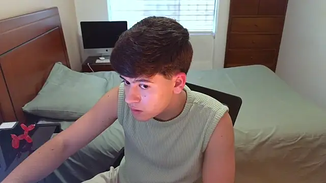 Snapshot of tightncuteass chatting on September 2025 10:22:02 PM tightncuteass online show from September 2025 10:22:02 PM