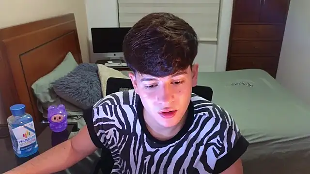 Snapshot of tightncuteass chatting on October 2025 12:29:05 AM tightncuteass online show from October 2025 12:29:05 AM