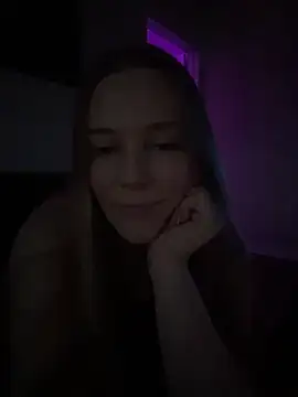 Snapshot of AllesandraLove chatting on March 2026 12:14:01 AM AllesandraLove online show from March 2026 12:14:01 AM