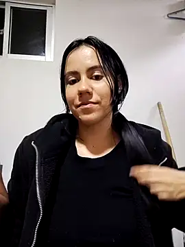 Snapshot of valen-sexx chatting on April 2026 03:23:02 AM valen-sexx online show from April 2026 03:23:02 AM