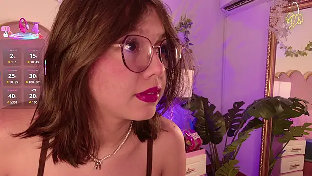 Lauuu2007 online show from February 2026 08:48:02 PM