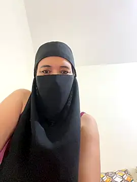 Snapshot of Wild-Nayra chatting on October 2025 09:00:02 PM Wild-Nayra online show from October 2025 09:00:02 PM