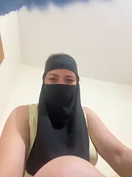 Snapshot of Wild-Nayra chatting on March 2026 10:25:01 PM Wild-Nayra online show from March 2026 10:25:01 PM