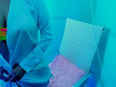 ZARAY 1118 online show from October 2025 07:11:02 PM