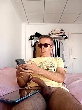 EmilioTaladdro online show from May 2026 08:31:01 AM