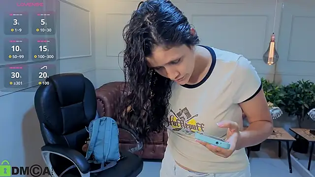 ArielBlossom    online show from September 2025 11:02:01 AM