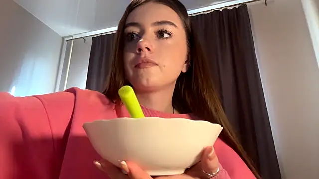 Snapshot of CatherinDream chatting on September 2025 02:12:01 AM CatherinDream online show from September 2025 02:12:01 AM