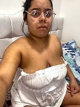 Anabelle 00  online show from November 2025 10:30:02 PM