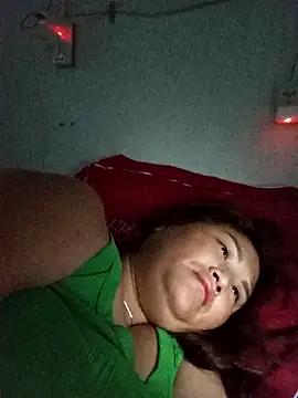 Snapshot of Tamara-a chatting on October 2025 11:01:02 PM Tamara-a online show from October 2025 11:01:02 PM