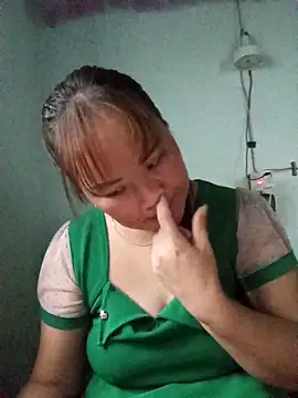 Snapshot of Tamara-a chatting on October 2025 12:40:02 AM Tamara-a online show from October 2025 12:40:02 AM