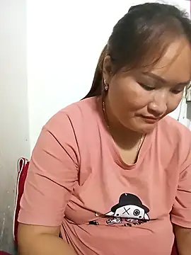 Snapshot of Tamara-a chatting on November 2025 01:00:01 PM Tamara-a online show from November 2025 01:00:01 PM