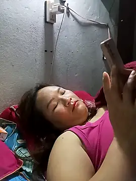 Snapshot of Tamara-a chatting on December 2025 11:21:01 PM Tamara-a online show from December 2025 11:21:01 PM