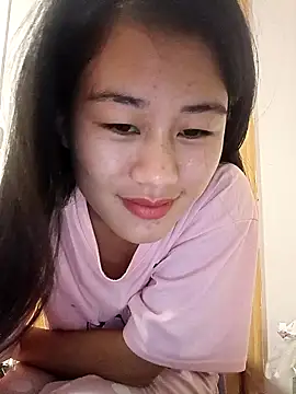 Snapshot of luy-xinh02 chatting on November 2025 12:44:02 PM luy-xinh02 online show from November 2025 12:44:02 PM