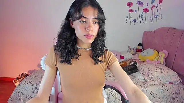Snapshot of maddy_parker__ chatting on June 2026 09:53:01 PM maddy parker online show from June 2026 09:53:01 PM