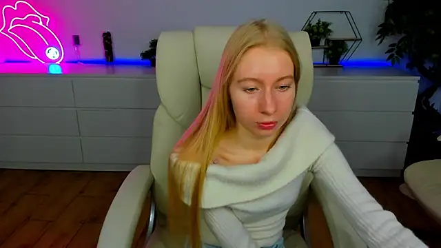 Alina Blonde online show from November 2025 06:34:02 AM