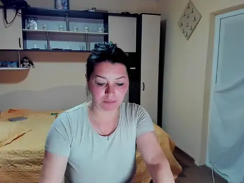 Snapshot of Soffy_Skye chatting on April 2026 05:03:02 AM Soffy Skye online show from April 2026 05:03:02 AM