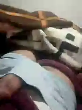 Freelly online show from November 2025 06:08:02 AM