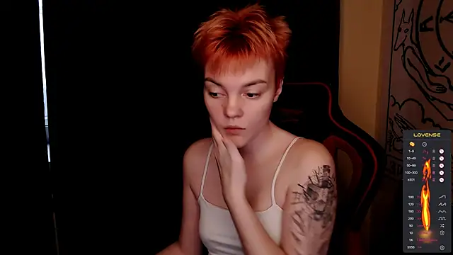 KrisNeal online show from November 2025 08:57:01 AM