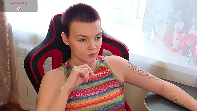 Snapshot of KrisNeal chatting on February 2026 09:32:01 AM KrisNeal online show from February 2026 09:32:01 AM