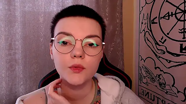 Snapshot of KrisNeal chatting on February 2026 09:10:02 AM KrisNeal online show from February 2026 09:10:02 AM