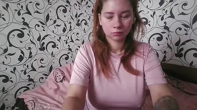 Snapshot of YourEmilie chatting on November 2025 08:56:01 AM YourEmilie online show from November 2025 08:56:01 AM