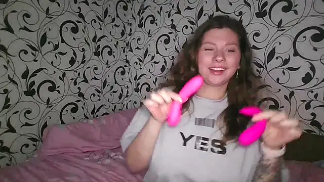 YourEmilie online show from February 2026 01:20:01 PM