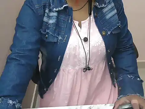 Snapshot of bold_naina chatting on November 2025 03:49:02 AM bold naina online show from November 2025 03:49:02 AM