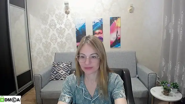 Snapshot of shy_hot_cat chatting on November 2025 07:41:01 AM shy hot cat online show from November 2025 07:41:01 AM