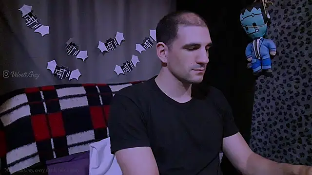 Snapshot of ObeyLust chatting on October 2025 02:28:01 AM ObeyLust online show from October 2025 02:28:01 AM