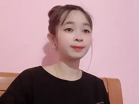 Snapshot of Suna7383 chatting on October 2025 05:23:02 PM Suna7383 online show from October 2025 05:23:02 PM