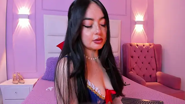 Ashleypetit online show from July 2026 01:31:01 PM