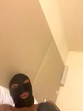 douceebene online show from October 2025 04:13:02 AM