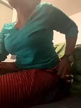 douceebene online show from October 2025 05:31:02 PM