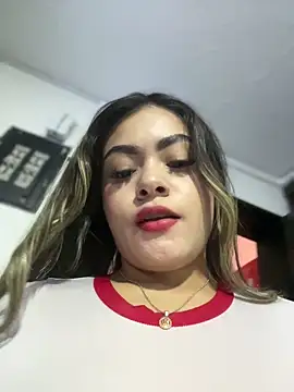 Snapshot of MayaMoanXXX chatting on October 2025 01:12:01 PM MayaMoanXXX online show from October 2025 01:12:01 PM