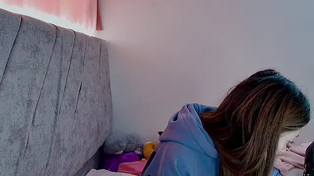 kimmy vegga2 online show from October 2025 04:29:02 PM