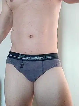 brankinho28 online show from September 2025 12:50:02 PM