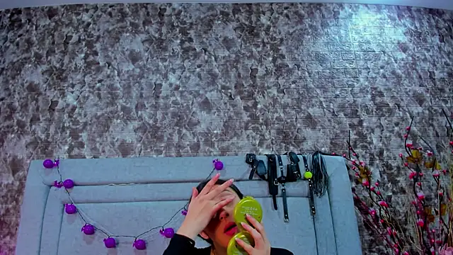 Snapshot of KatyVelvet chatting on October 2025 02:31:01 AM KatyVelvet online show from October 2025 02:31:01 AM