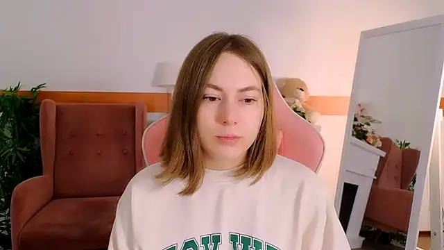 Elma Lily online show from February 2026 07:56:01 AM