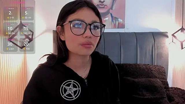 Evaa rosee  online show from October 2025 11:41:02 AM