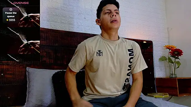 JhosuaVega online show from September 2025 02:06:02 AM