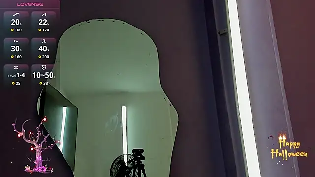 miajhonsonx online show from October 2025 01:14:01 PM