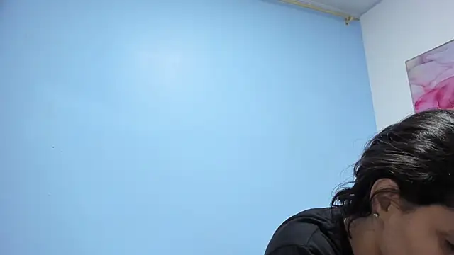 miajhonsonx online show from June 2026 01:31:02 PM