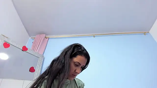miajhonsonx online show from June 2026 01:37:01 PM