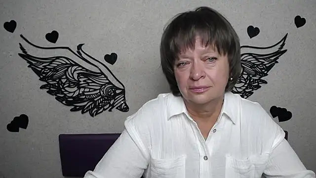 Snapshot of MaltaFora chatting on September 2025 11:01:01 AM MaltaFora online show from September 2025 11:01:01 AM