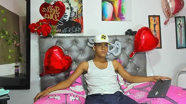 Snapshot of xxKamadevaxx chatting on February 2026 01:51:02 PM xxKamadevaxx online show from February 2026 01:51:02 PM