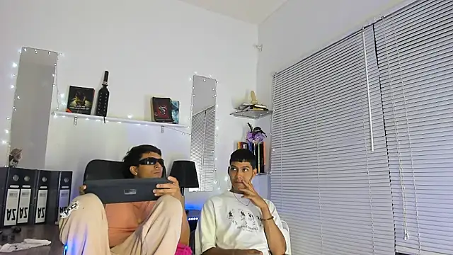 Snapshot of xxKamadevaxx chatting on March 2026 01:06:02 PM xxKamadevaxx online show from March 2026 01:06:02 PM