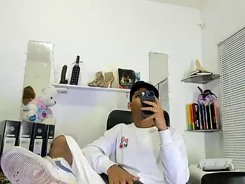 Snapshot of xxKamadevaxx chatting on March 2026 01:36:02 PM xxKamadevaxx online show from March 2026 01:36:02 PM