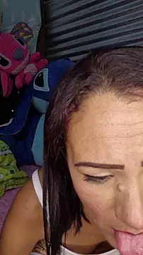 Snapshot of Lhia_ chatting on November 2025 04:05:01 PM Lhia online show from November 2025 04:05:01 PM